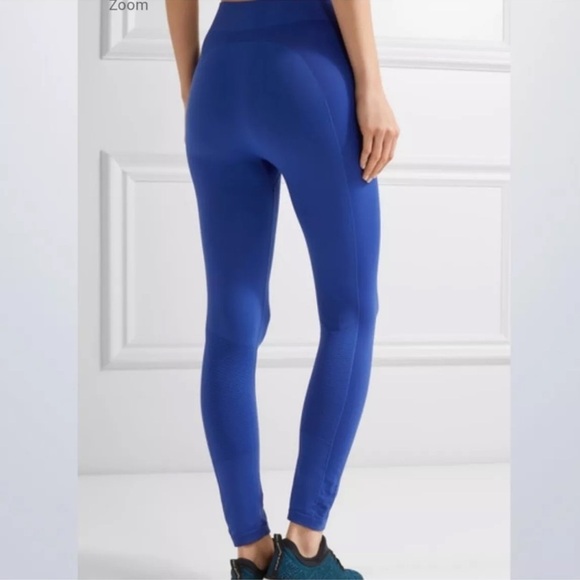 EUC - Tory Sport Seemless Crop Legging - size XS - blue pigment - Picture 3 of 6